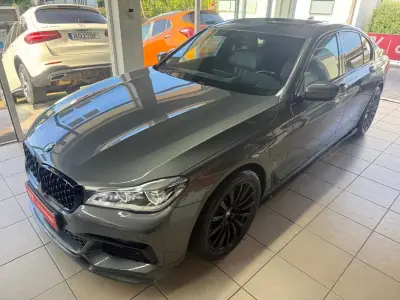 BMW 740 2018 - 29950 EUR, 249000 km - AUTO.MOTO.pt - 249000km - foto 6 de 41