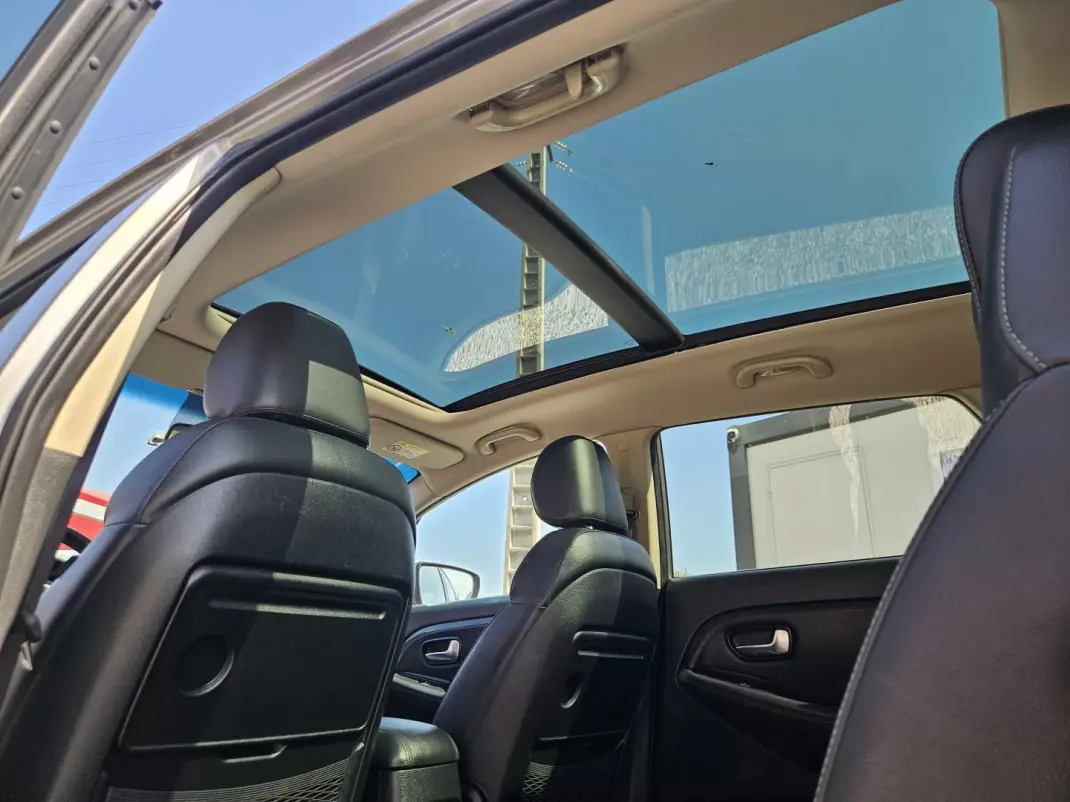 Kia Carens 2018 - 17700 EUR, 104900 km - 104900km - foto 26 de 52