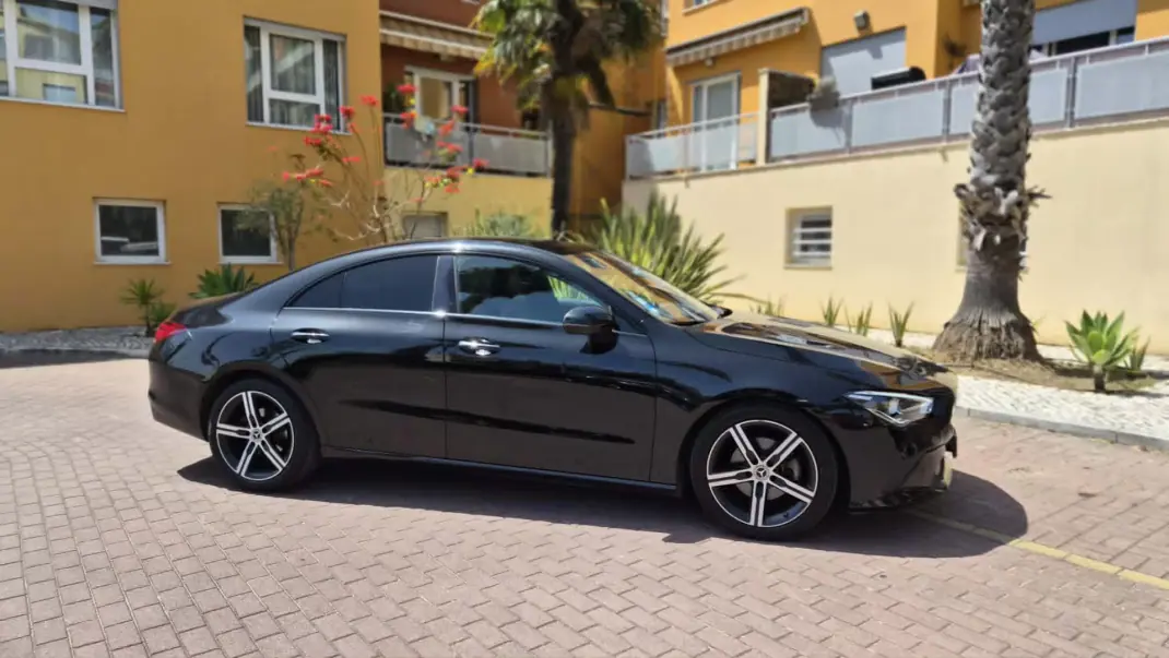 Mercedes-Benz CLA 180 2020 - 24890 EUR, 105000 km - AUTO.MOTO.pt - 105000km - foto 9 de 12