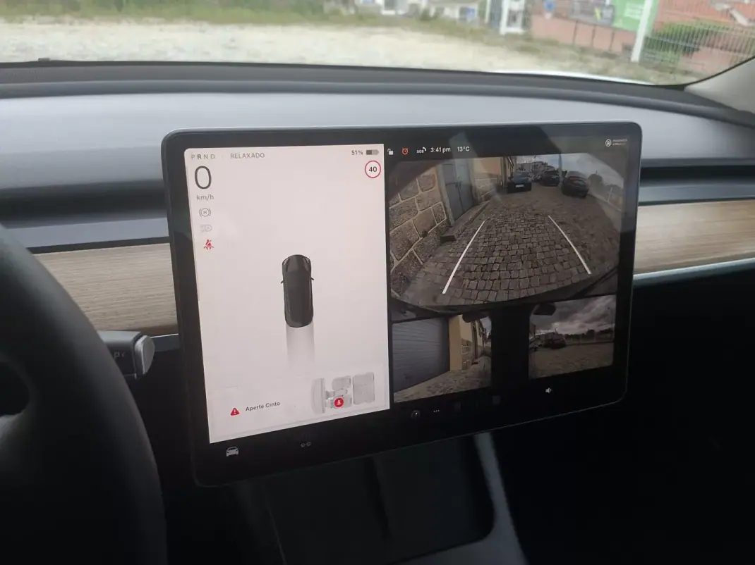 Tesla Model 3 2022 - 36490 EUR, 19253 km - AUTO.MOTO.pt - 19253km - foto 16 de 18