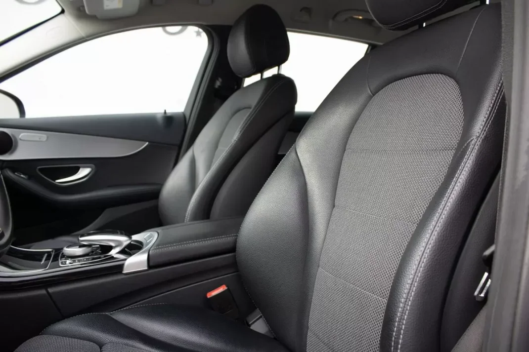 Mercedes-Benz C 220 2017 - 22750 EUR, 192000 km - AUTO.MOTO.pt - 192000km - foto 12 de 40
