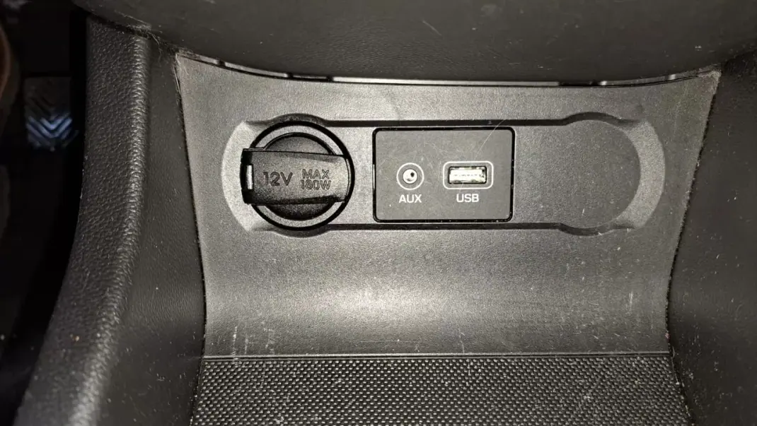 Hyundai i20 2018 - 10890 EUR, 134296 km - AUTO.MOTO.pt - 134296km - foto 39 de 43