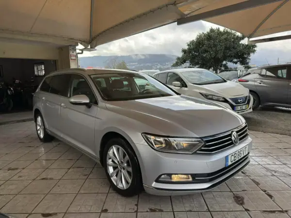 Volkswagen Passat Variant 2015 - 13950 EUR, 242286 km - AUTO.MOTO.pt - 242286km - foto 10 de 36