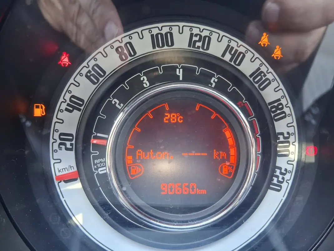 Fiat 500 2022 - 13500 EUR, 90660 km - 90660km - foto 13 de 13