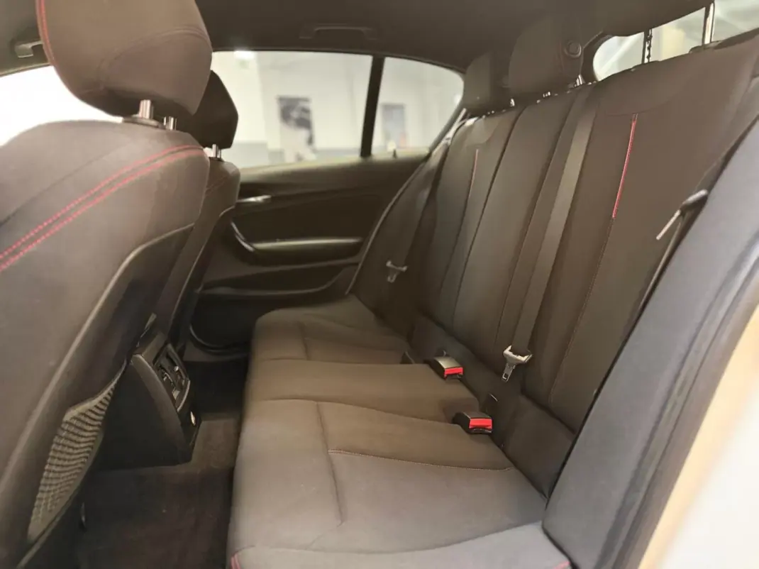 BMW 116 2014 - 10900 EUR, 230000 km - AUTO.MOTO.pt - 230000km - foto 22 de 22