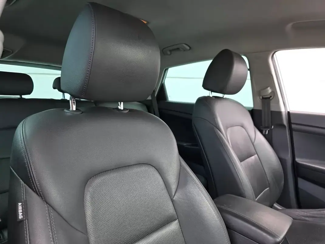 Hyundai Tucson 2019 - 18250 EUR, 137900 km - AUTO.MOTO.pt - 137900km - foto 24 de 31