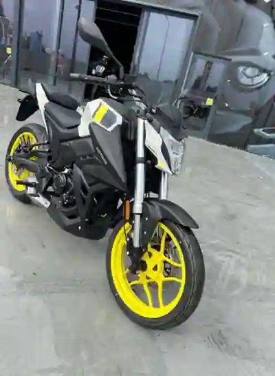 SYM HD 125 2025 - 2900 EUR, 630 km - 630km - foto 7 de 9