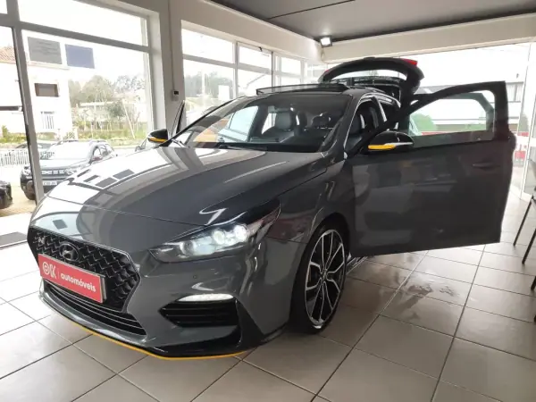 Hyundai i30 2018 - 27500 EUR, 119000 km - AUTO.MOTO.pt - 119000km - foto 21 de 34