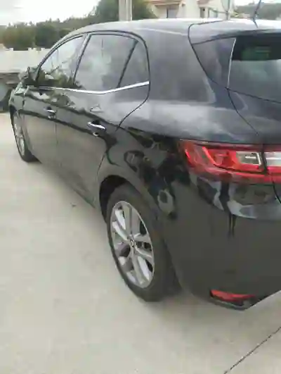 Renault Mégane 2021 - 16200 EUR, 63000 km - 63000km - foto 12 de 12