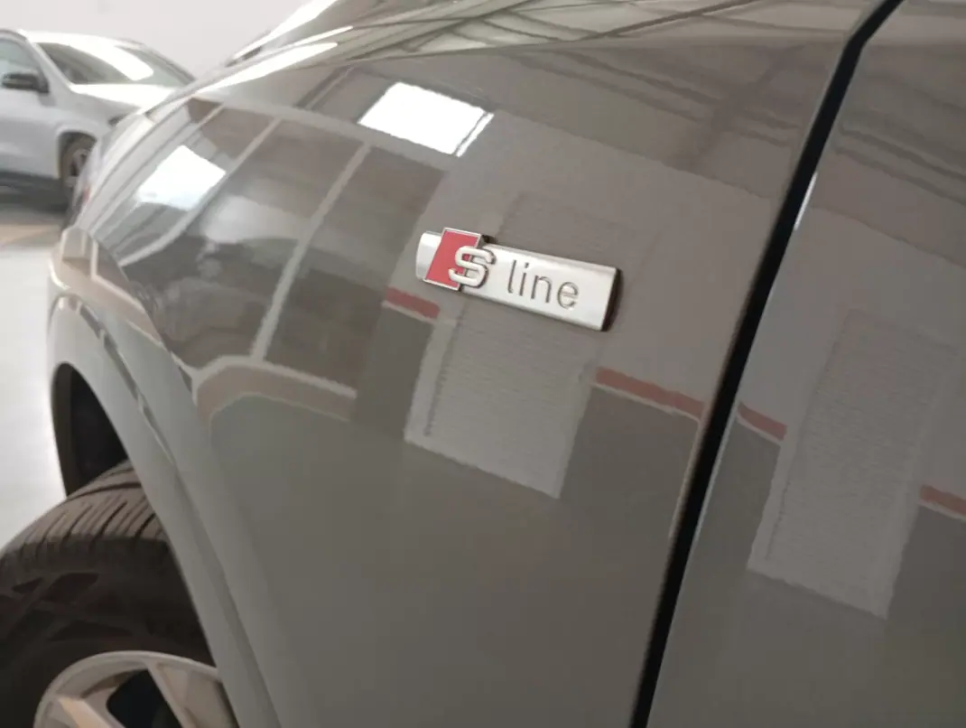 Audi Q3 Sportback 2020 - 35900 EUR, 129341 km - AUTO.MOTO.pt - 129341km - foto 9 de 23