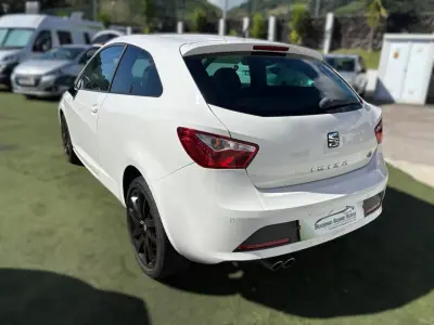 SEAT Ibiza 2017 - 16490 EUR, 122984 km - AUTO.MOTO.pt - 122984km - foto 5 de 13