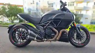 Ducati Diavel 2017 - 10950 EUR, 67000 km - foto 2 de 5