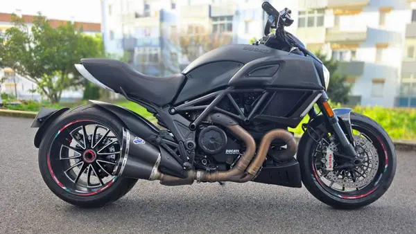 Ducati Diavel Dark 2017 Petrol