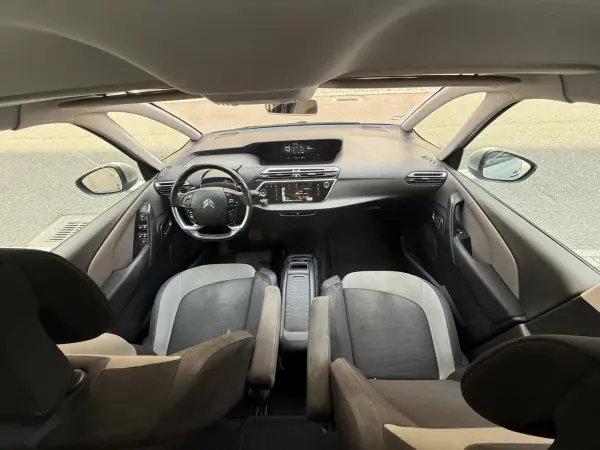 Citroën C4 Grand Picasso 2014 - 8950 EUR, 217000 km - AUTO.MOTO.pt - 217000km - foto 16 de 16