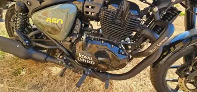 Royal Enfield Shotgum 2024 - 5999 EUR, 5200 km - AUTO.MOTO.pt - 5200km - foto 16 de 33