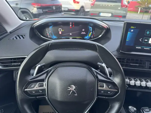 Peugeot 3008 2022 - 21750 EUR, 68000 km - AUTO.MOTO.pt - 68000km - foto 30 de 48
