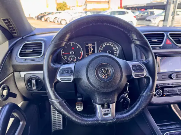 Volkswagen Scirocco 2012 - 13990 EUR, 210000 km - AUTO.MOTO.pt - 210000km - foto 10 de 19