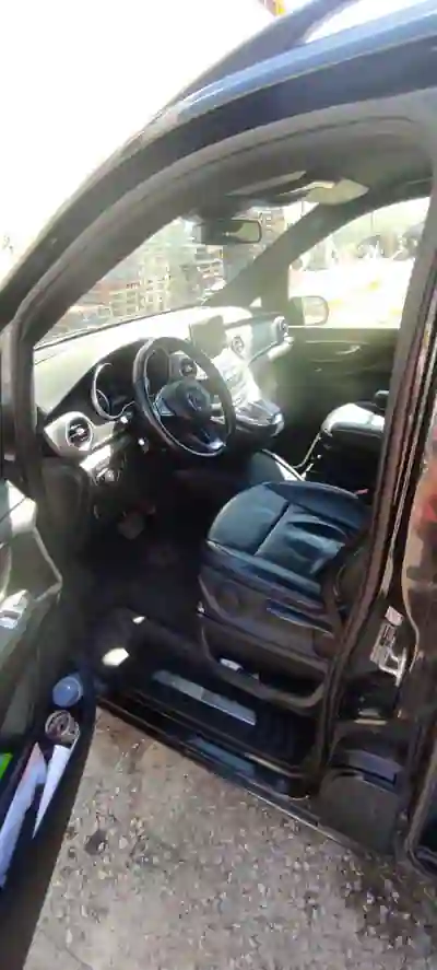 Mercedes-Benz V 250 2016 - 20350 EUR, 360000 km - AUTO.MOTO.pt - 360000km - foto 11 de 14