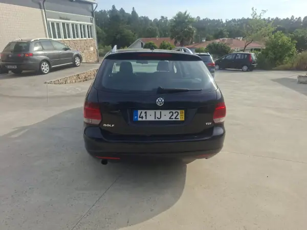 Volkswagen Golf Variant 2009 - 3950 EUR, 279328 km - AUTO.MOTO.pt - 279328km - foto 13 de 15