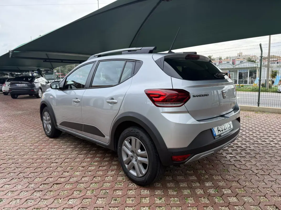 Dacia Sandero 2022 - 15600 EUR, 27510 km - AUTO.MOTO.pt - 27510km - foto 3 de 19
