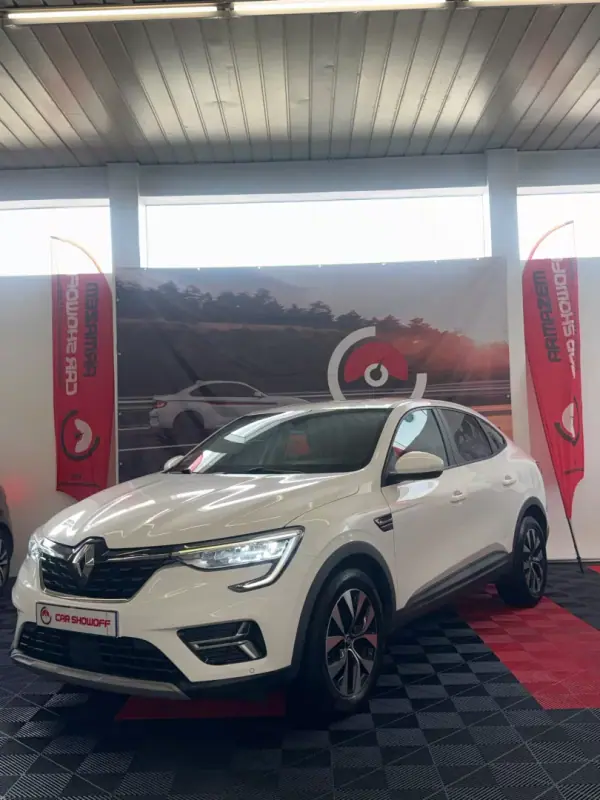 Renault Arkana 2023 - 19900 EUR, 133000 km - AUTO.MOTO.pt - 133000km - foto 3 de 8