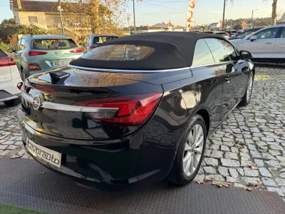 Opel Cascada 2018 - 16900 EUR, 128000 km - AUTO.MOTO.pt - 128000km - foto 7 de 43