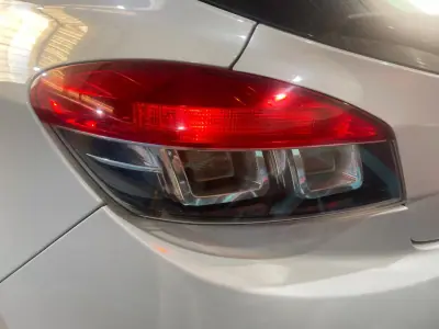 Renault Mégane Coupe 2014 - 9750 EUR, 182000 km - AUTO.MOTO.pt - 182000km - foto 24 de 44