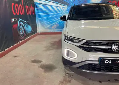 Volkswagen T-Roc 2023 - 21100 EUR, 51000 km - AUTO.MOTO.pt - 51000km - foto 11 de 49