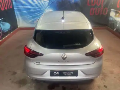 Renault Clio 2019 - 14480 EUR, 30000 km - AUTO.MOTO.pt - 30000km - foto 15 de 50