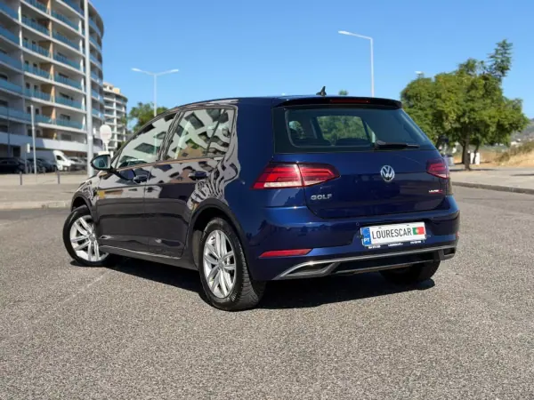 Volkswagen Golf 2019 — photo 3 of 41