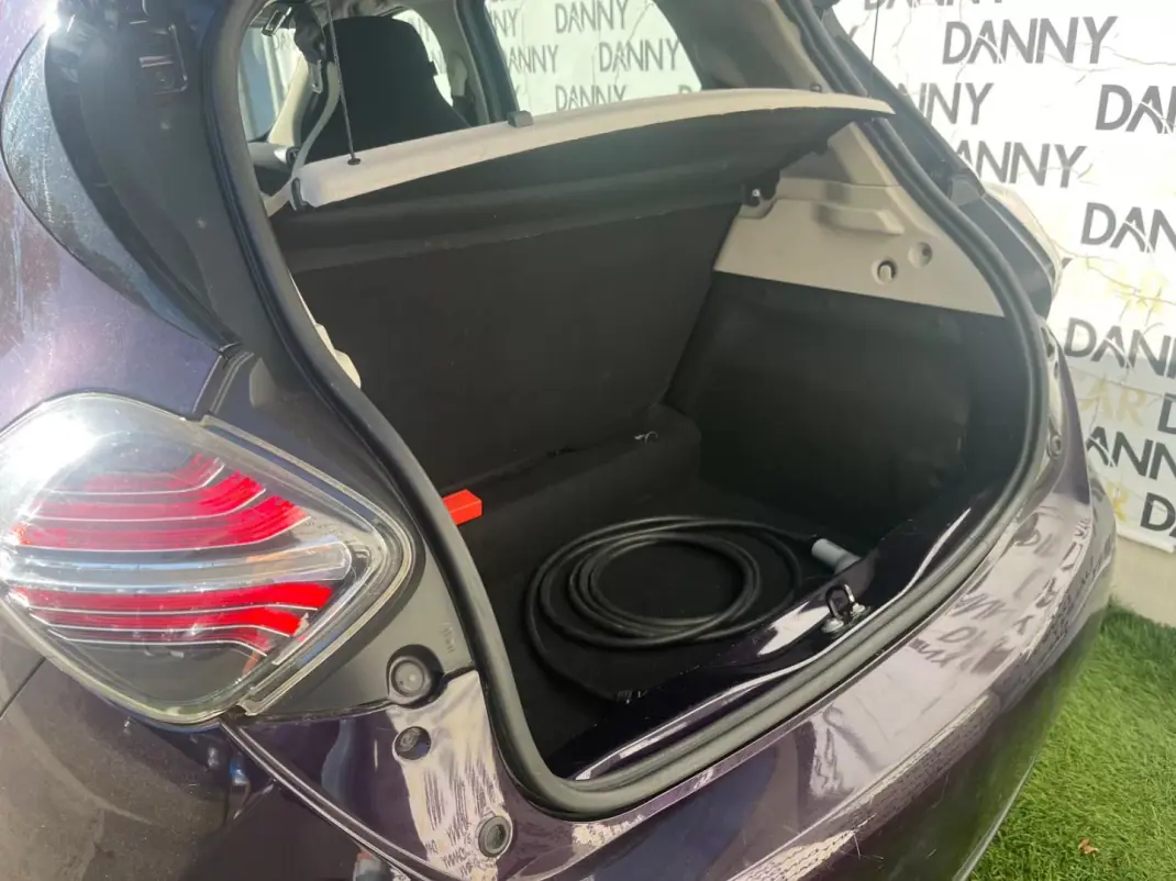 Renault Zoe 2022 - 15990 EUR, 92000 km - 92000km - foto 10 de 10