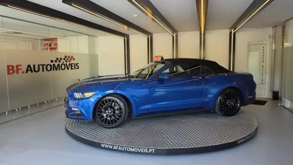 Ford Mustang 2017 - 44900 EUR, 29851 km - AUTO.MOTO.pt - 29851km - foto 14 de 58