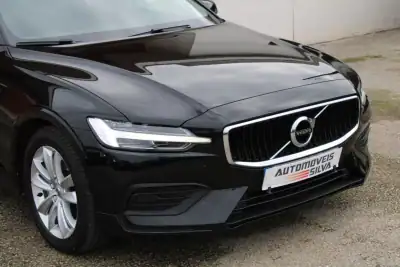 Volvo V60 2021 - 24990 EUR, 154000 km - AUTO.MOTO.pt - 154000km - foto 8 de 30