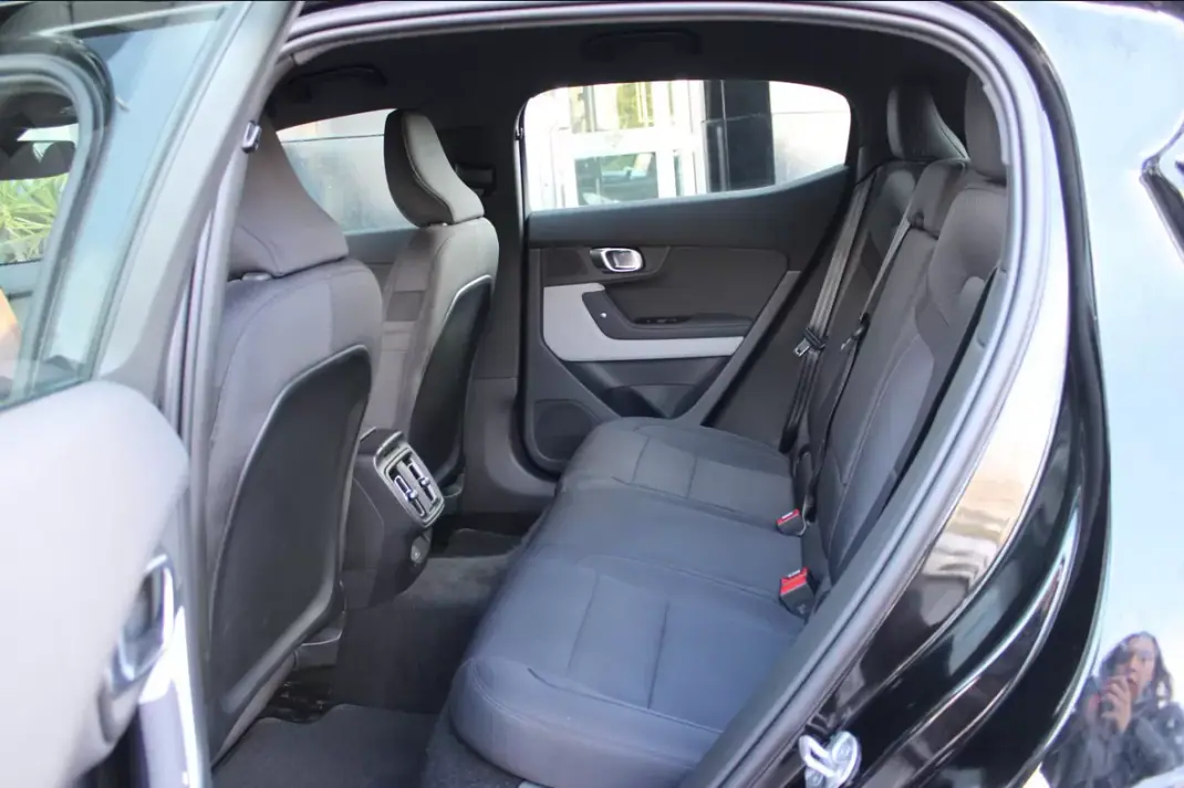 Polestar 2 2023 - 32900 EUR, 67092 km - AUTO.MOTO.pt - 67092km - foto 6 de 24