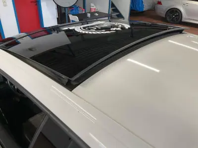 Volkswagen Scirocco 2012 - 11490 EUR, 195200 km - AUTO.MOTO.pt - 195200km - foto 5 de 5