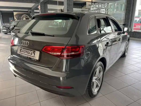 Audi A3 Sportback 2019 - 17900 EUR, 104914 km - AUTO.MOTO.pt - 104914km - foto 4 de 21