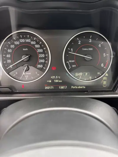 BMW 218 2015 - 18000 EUR, 202170 km - AUTO.MOTO.pt - 202170km - foto 22 de 31