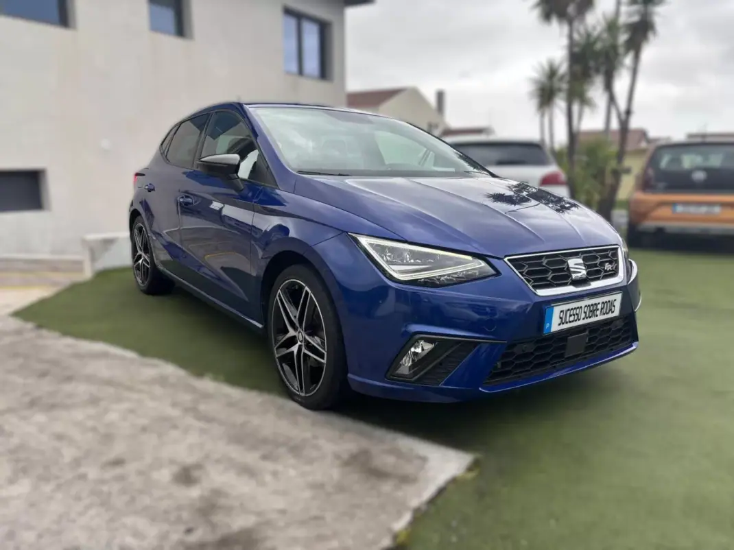 SEAT Ibiza 2021 - 18990 EUR, 70435 km - AUTO.MOTO.pt - 70435km - foto 3 de 14