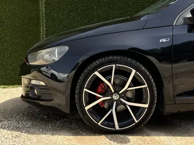 Volkswagen Scirocco 2010 - 13900 EUR, 255000 km - AUTO.MOTO.pt - 255000km - foto 8 de 16