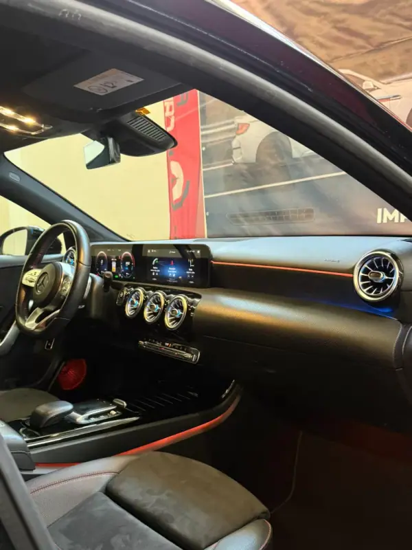 Mercedes-Benz A 250e 2020 - 24900 EUR, 142000 km - AUTO.MOTO.pt - 142000km - foto 7 de 9