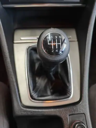 Audi A4 Avant 2004 - 6250 EUR, 348000 km - AUTO.MOTO.pt - 348000km - foto 31 de 34