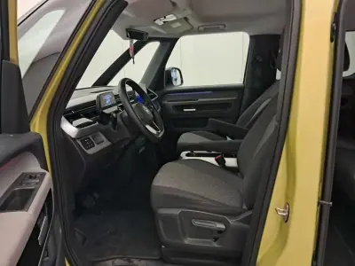 Volkswagen ID.Buzz 2023 - 44500 EUR, 27962 km - AUTO.MOTO.pt - 27962km - foto 6 de 9