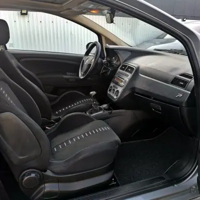 Fiat Grande Punto 2009 - 3950 EUR, 240503 km - 240503km - foto 20 de 26