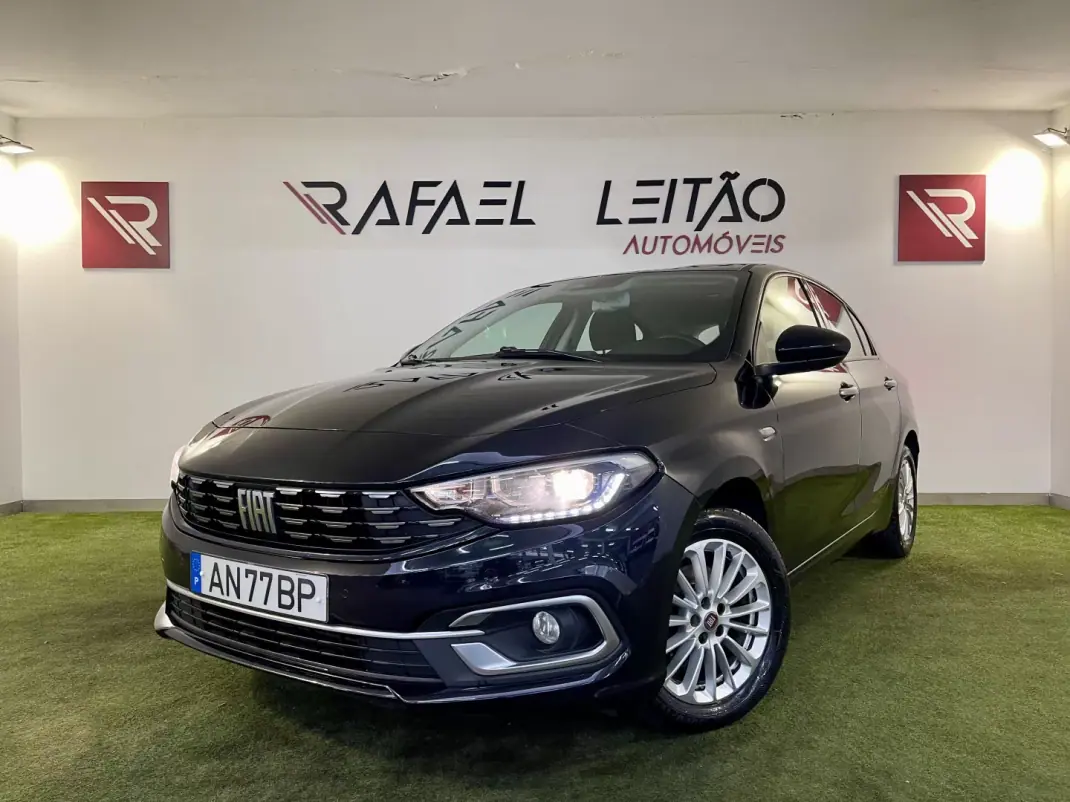Fiat Tipo 2021 - 11700 EUR, 141000 km - AUTO.MOTO.pt - 141000km - foto 1 de 34