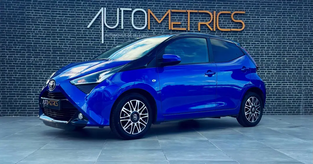 Toyota Aygo 2018 - 11750 EUR, 46000 km - AUTO.MOTO.pt - 46000km - foto 12 de 15