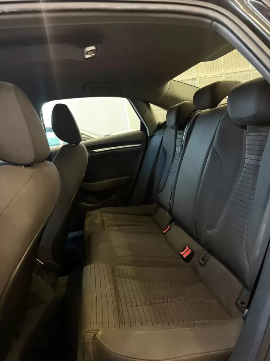 Audi A3 Limousine 2017 - 19900 EUR, 192000 km - 192000km - foto 9 de 9
