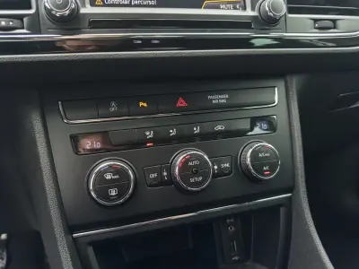 SEAT Leon 2016 - 12990 EUR, 117000 km - AUTO.MOTO.pt - 117000km - foto 18 de 26