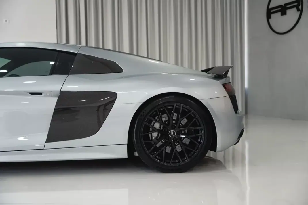 Audi R8 Coupé 2016 - 129950 EUR, 87000 km - 87000km - foto 11 de 51