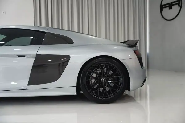 Audi R8 Coupé 2016 - 129950 EUR, 87000 km - AUTO.MOTO.pt - 87000km - foto 11 de 51
