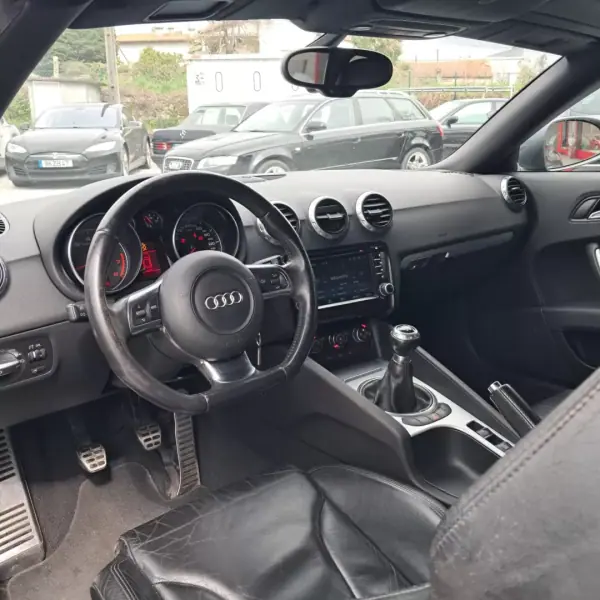 Audi TT Roadster 2010 - 13990 EUR, 164000 km - 164000km - foto 9 de 13
